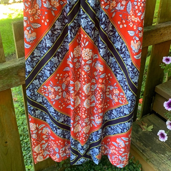 Studio One Vibrant Red and Navy Maxi Dress - Picture 4 of 8